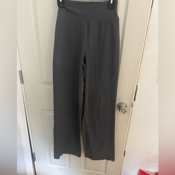 Lululemon Sit In Stillness High Rise Wide Leg Pant Gray Size 4 - Picture 1 of 13